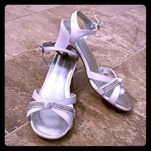 Girl’s white dress sandals